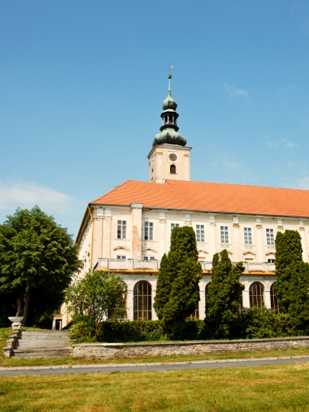 Pałac w Oleśnicy Małej